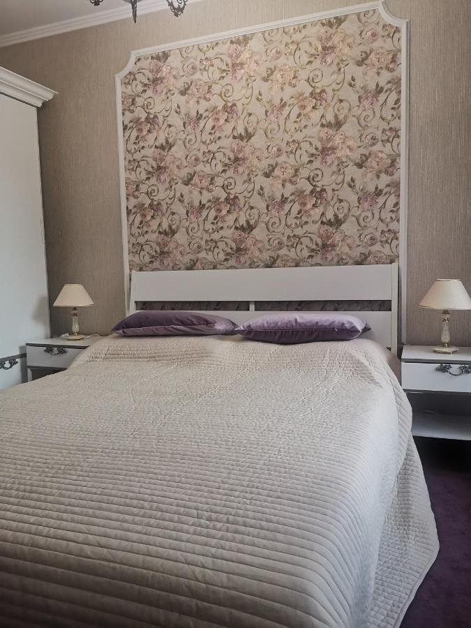 Luxury Apartment Amalfi 300 M From The Beach Varna ภายนอก รูปภาพ